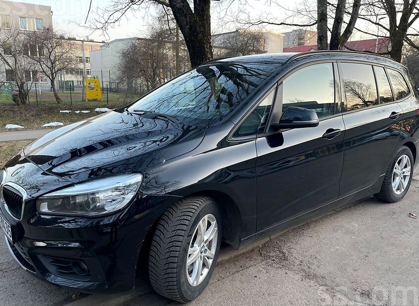 BMW 218 — foto 2