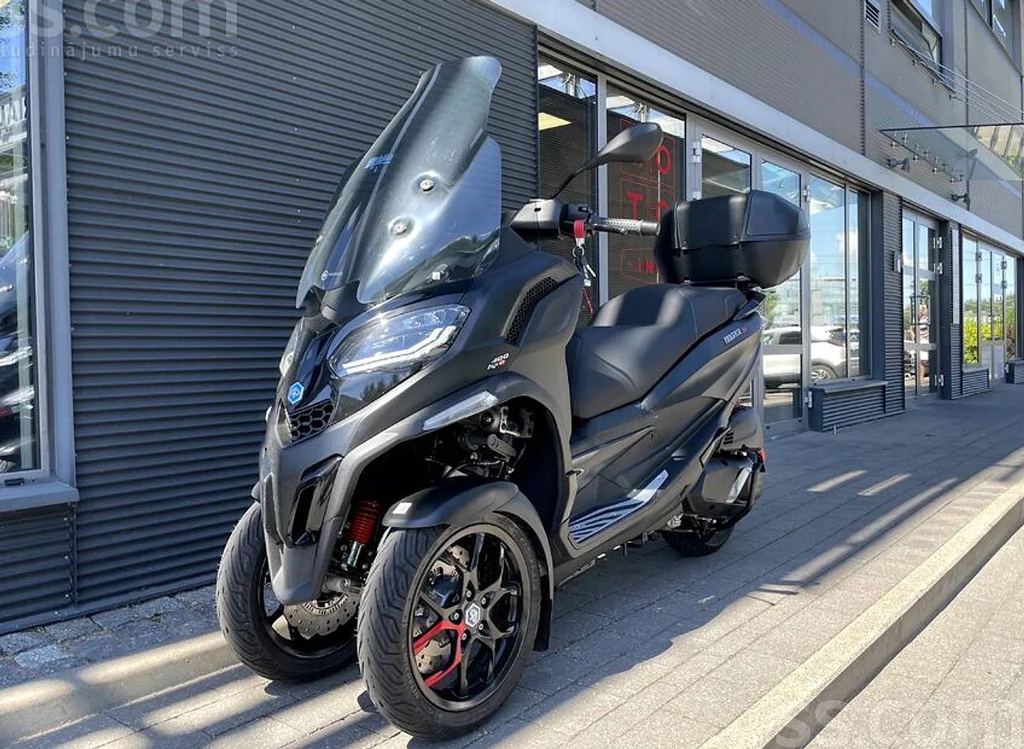 Piaggio Mp3 400, 2025. gads
