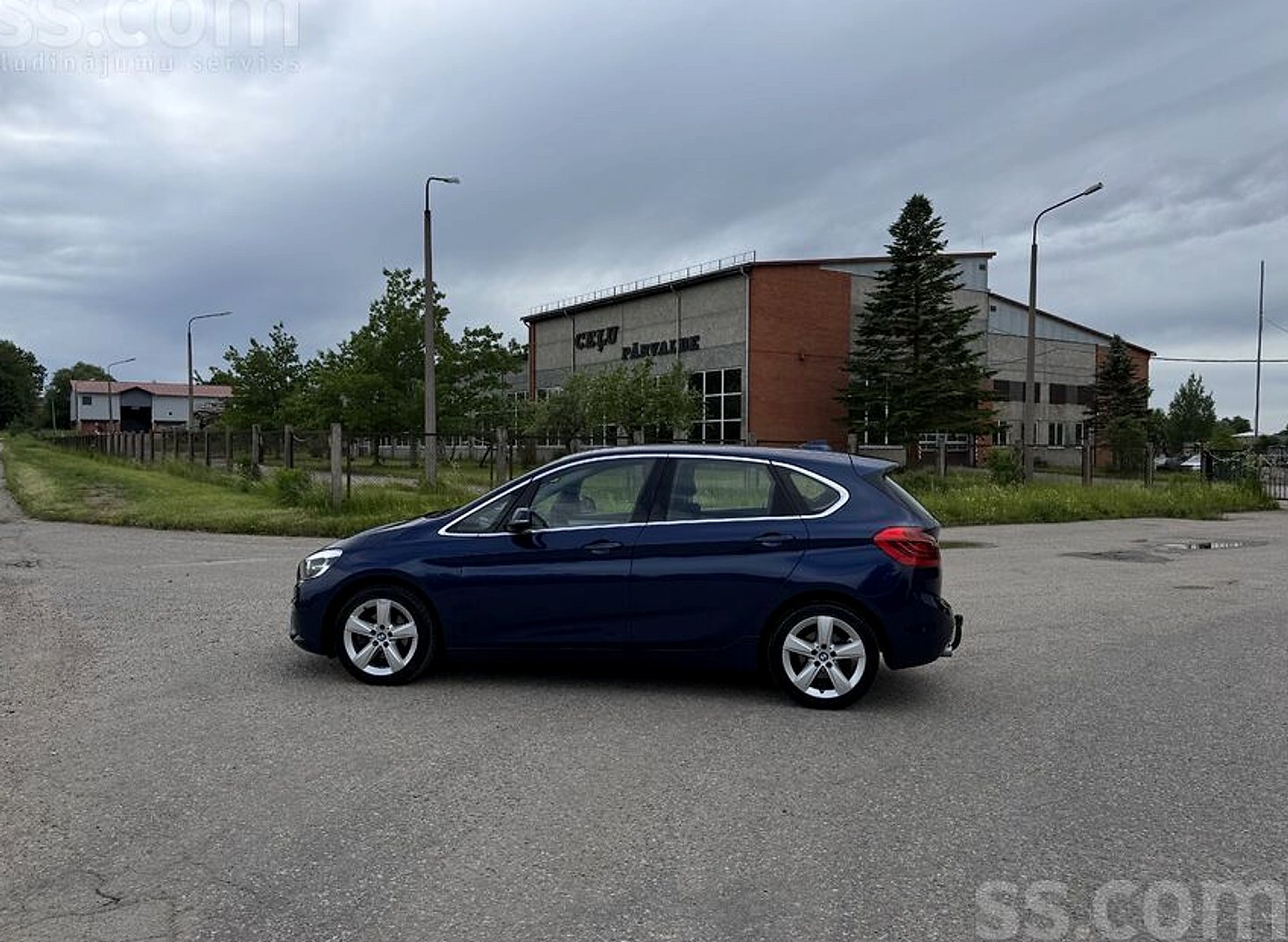 BMW 216 — foto 2