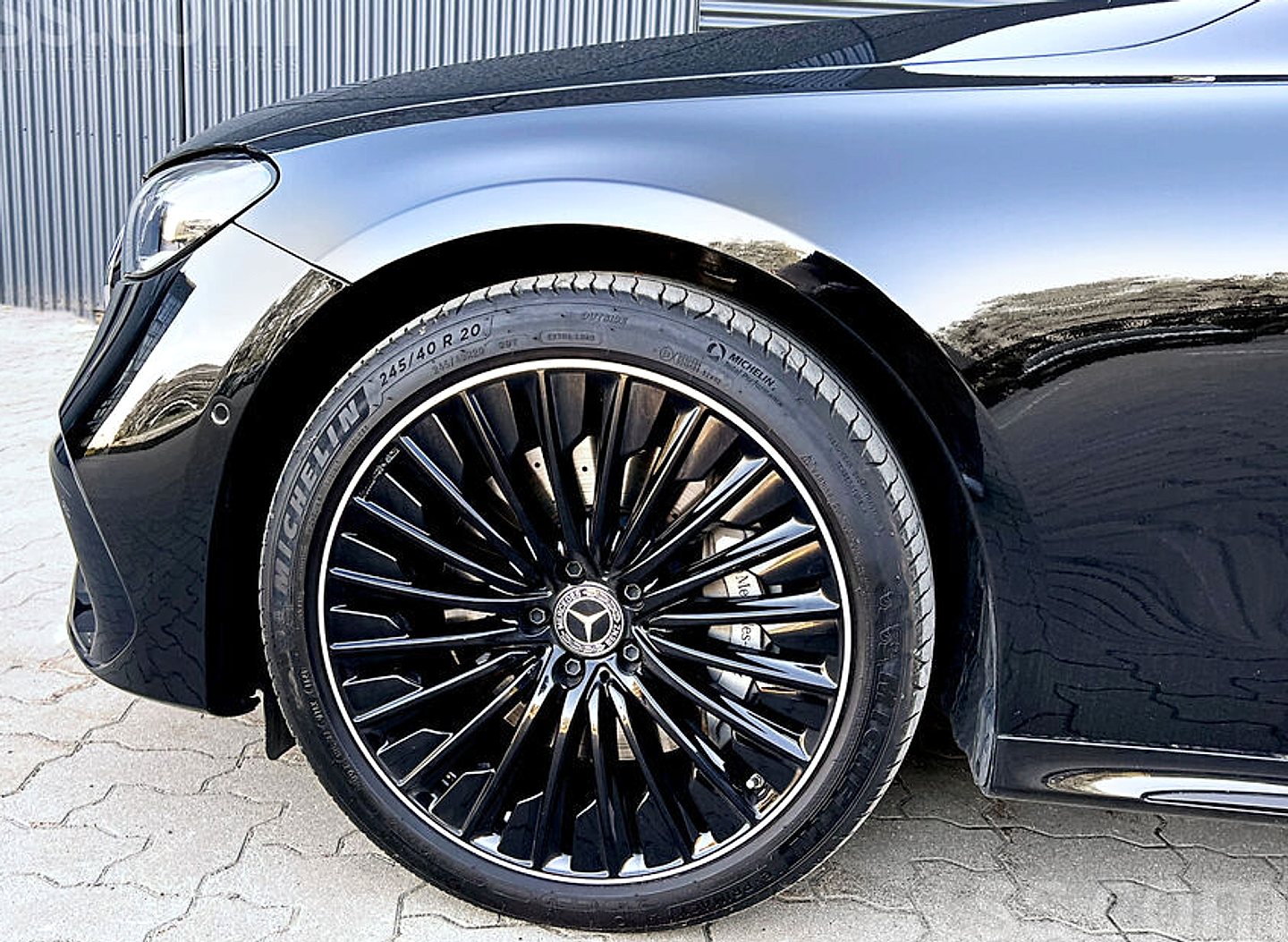 Mercedes-Benz E400 — foto 5