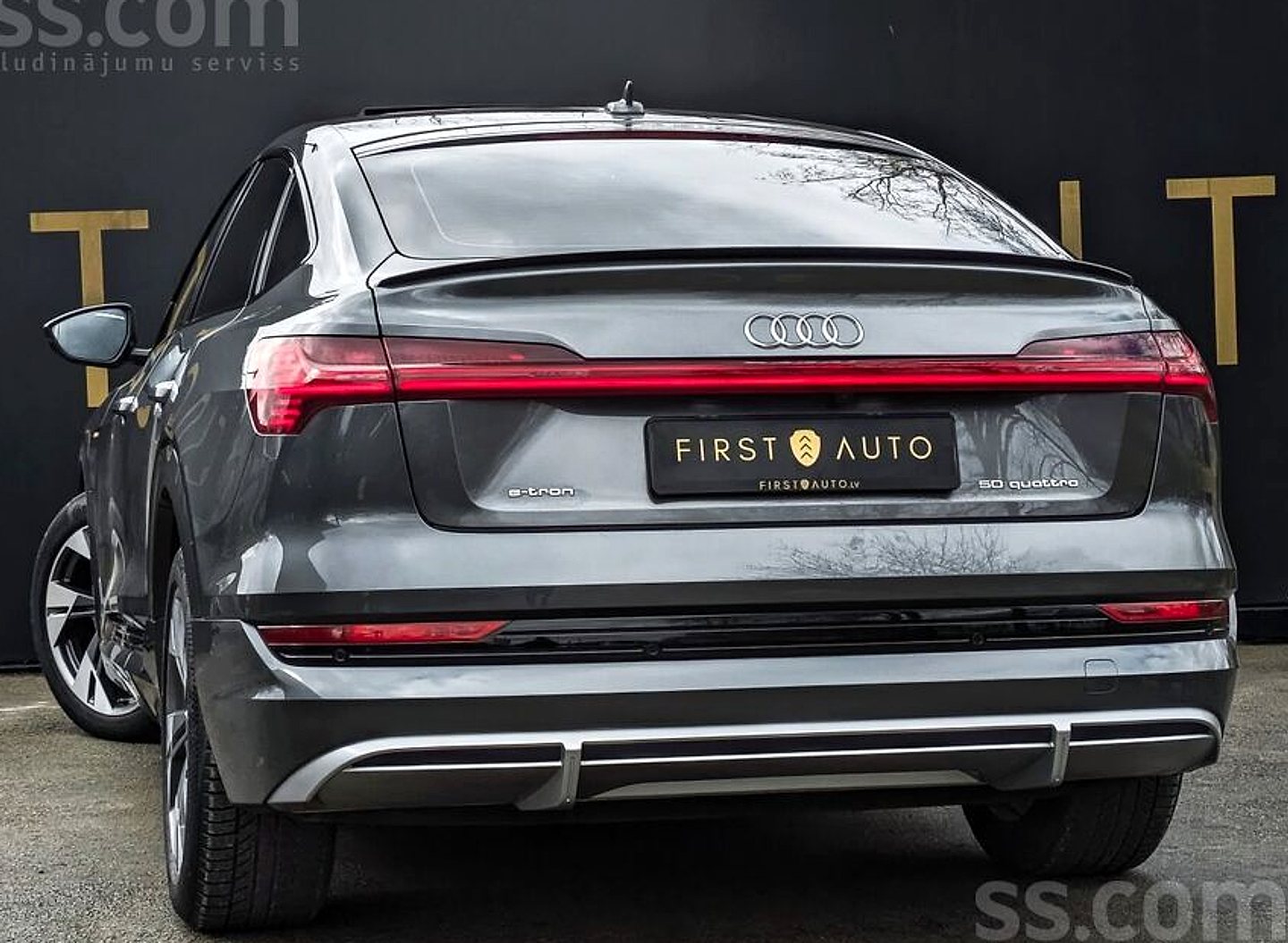Audi E-tron — foto 3
