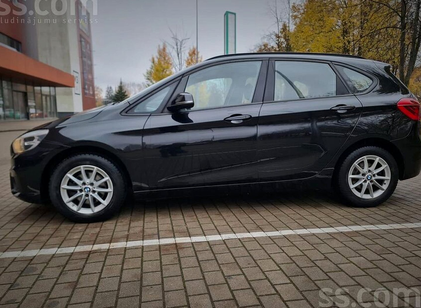 BMW 216 — foto 2