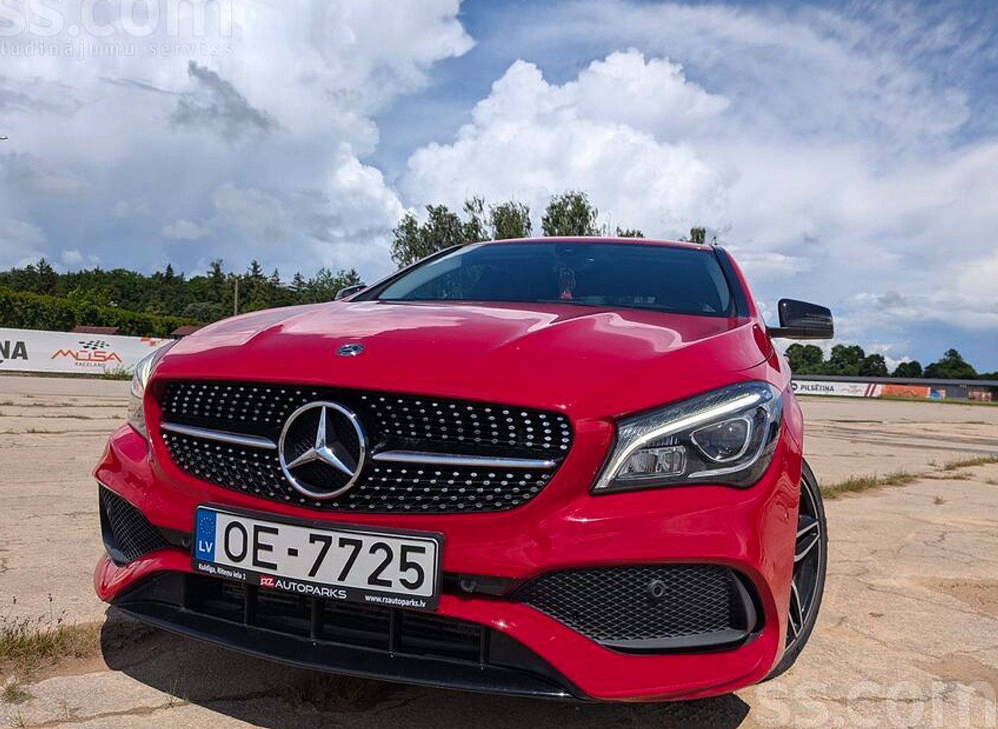 Mercedes-Benz CLA200 — foto 3
