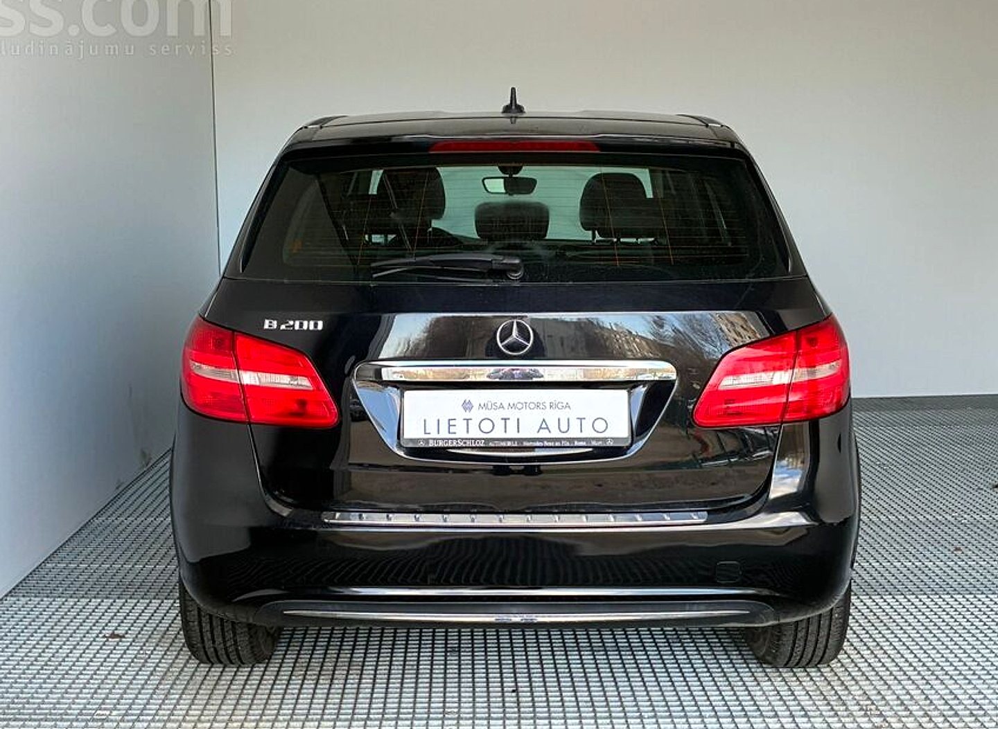 Mercedes-Benz B200 — foto 4