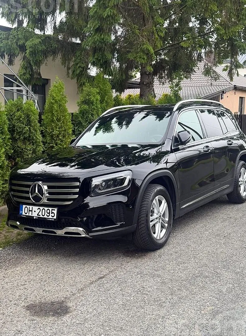 Mercedes-Benz GLB 200
