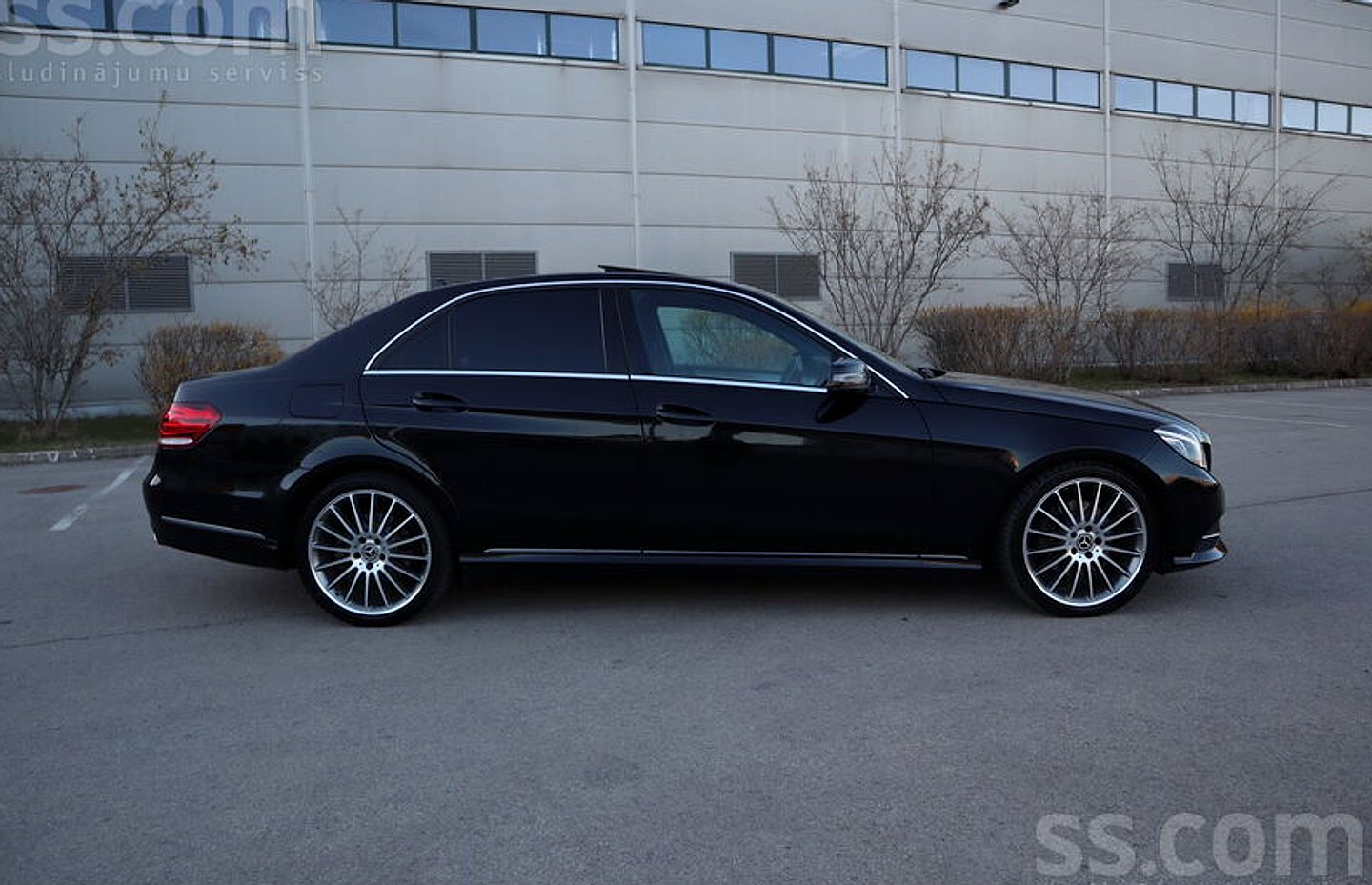 Mercedes-Benz E250 — foto 6