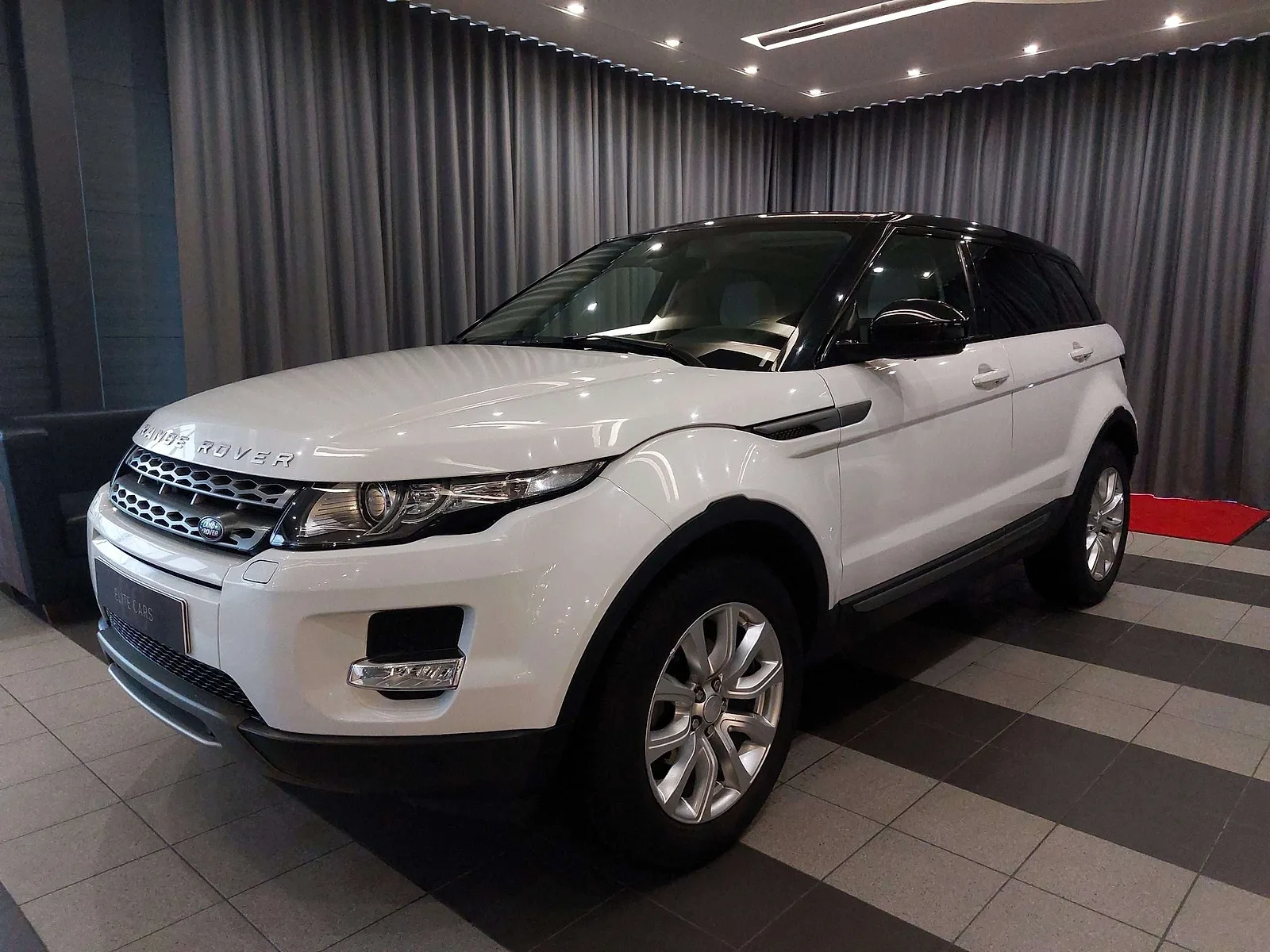 Land Rover Evoque, 2015. gads