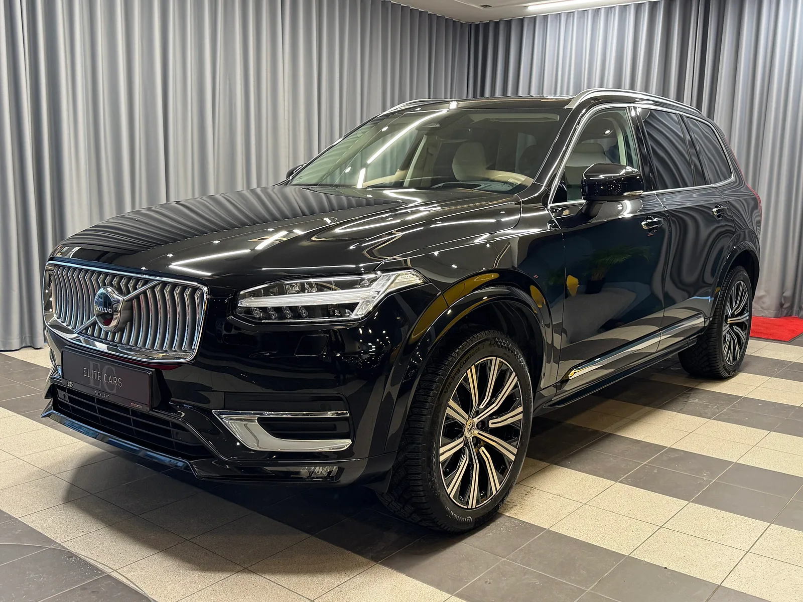 Volvo XC90, 2023. gads