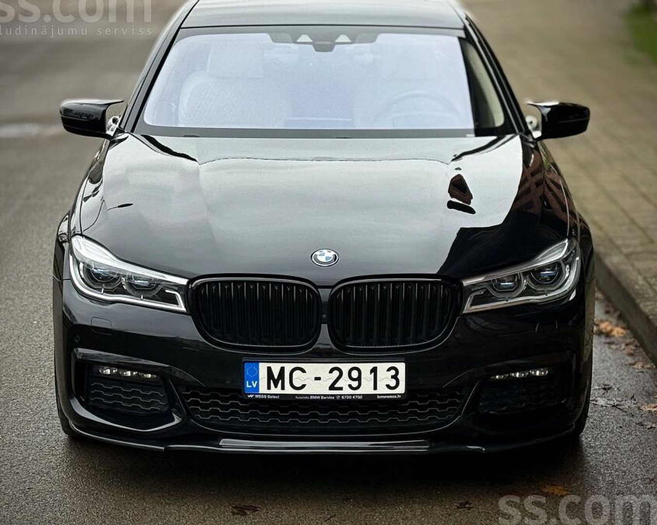 BMW 750 — foto 6