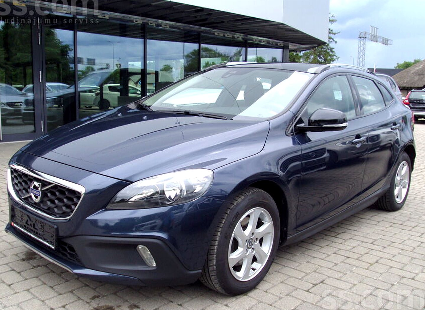 Volvo V40, 2013. gads