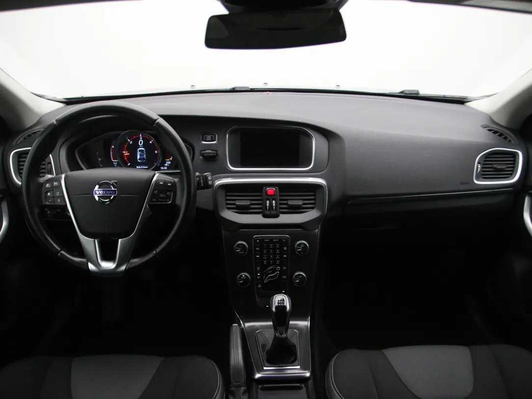 Volvo V40 — foto 3