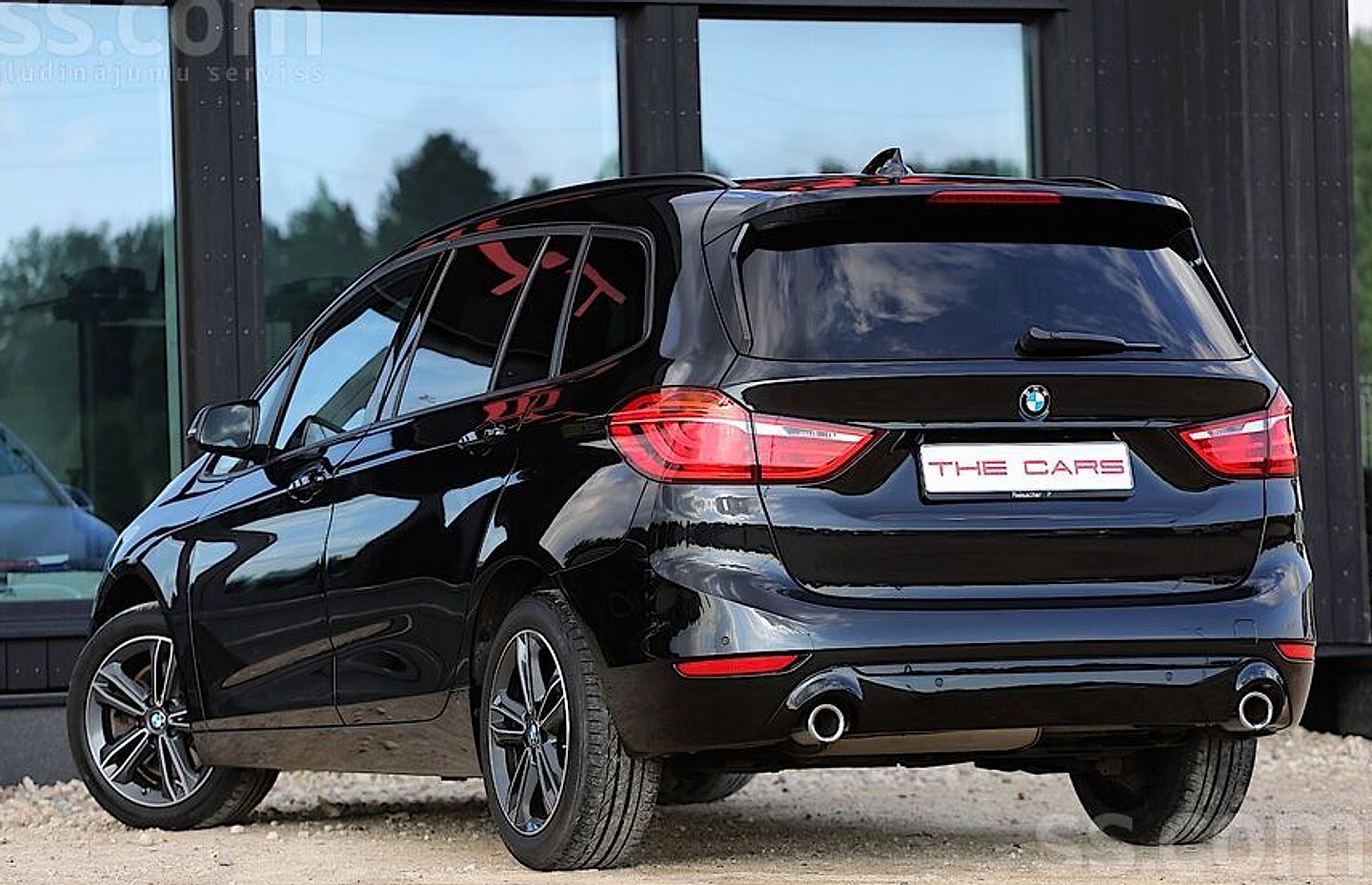 BMW 218 — foto 4