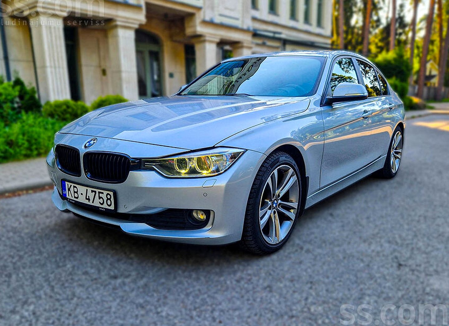 BMW 320 — foto 4