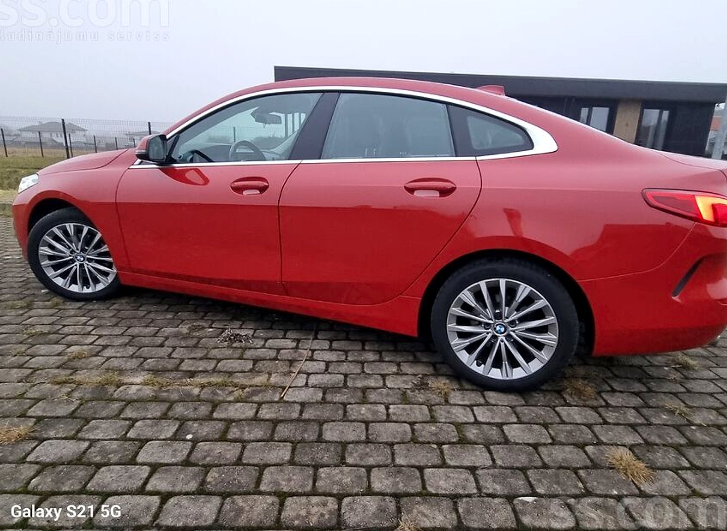 BMW 218 — foto 4