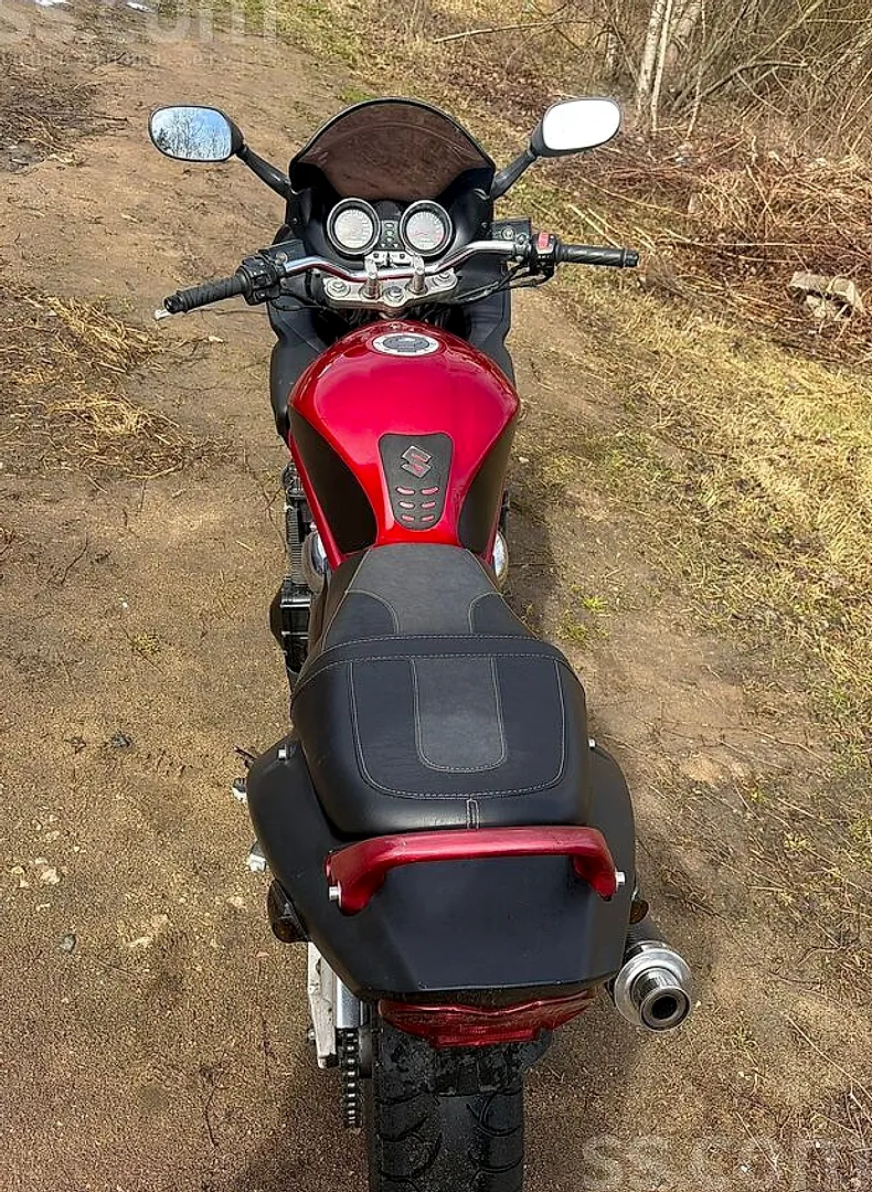 Suzuki Gsv 1200 s