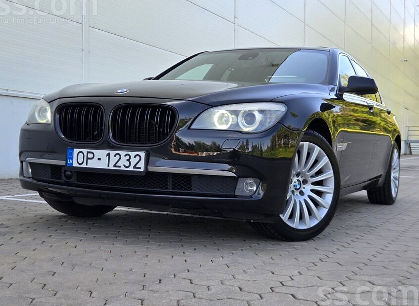 BMW 730 — foto 3
