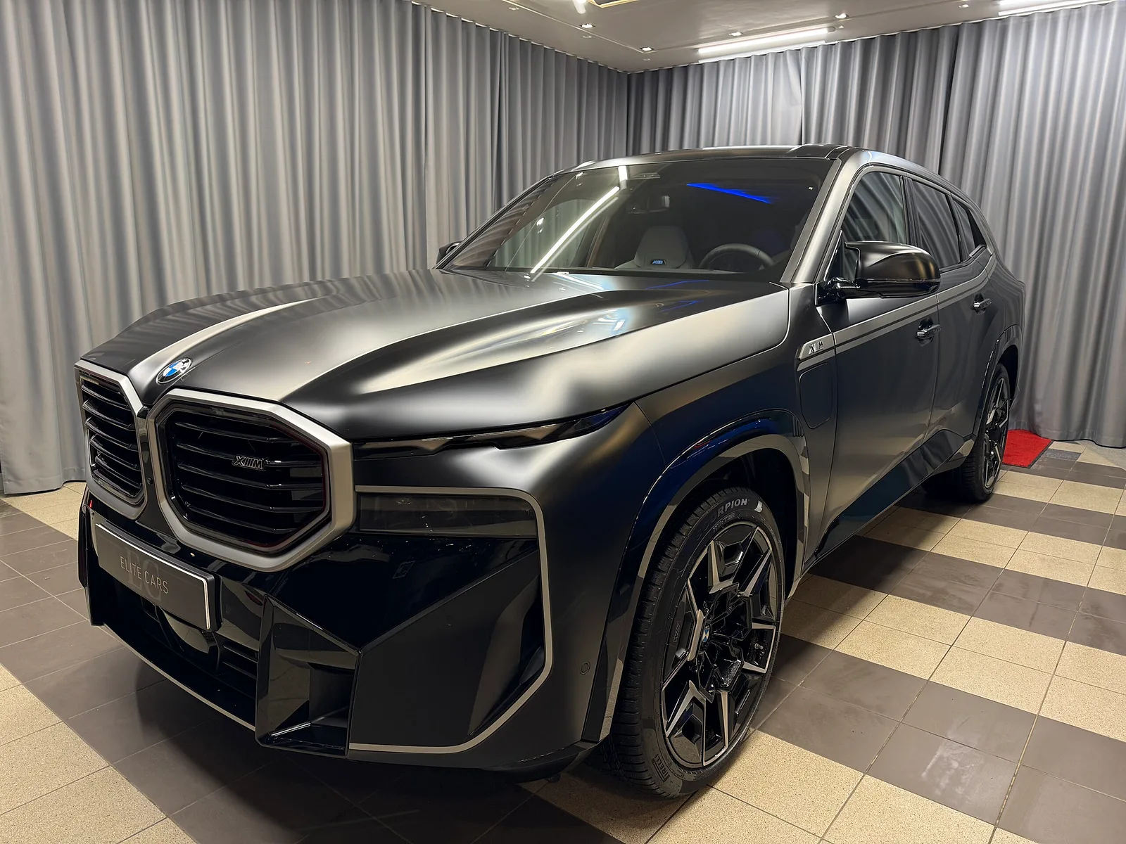 BMW XM, 2024. gads