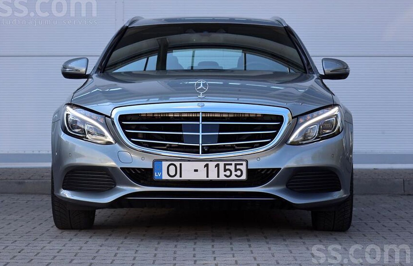 Mercedes-Benz C350 — foto 3