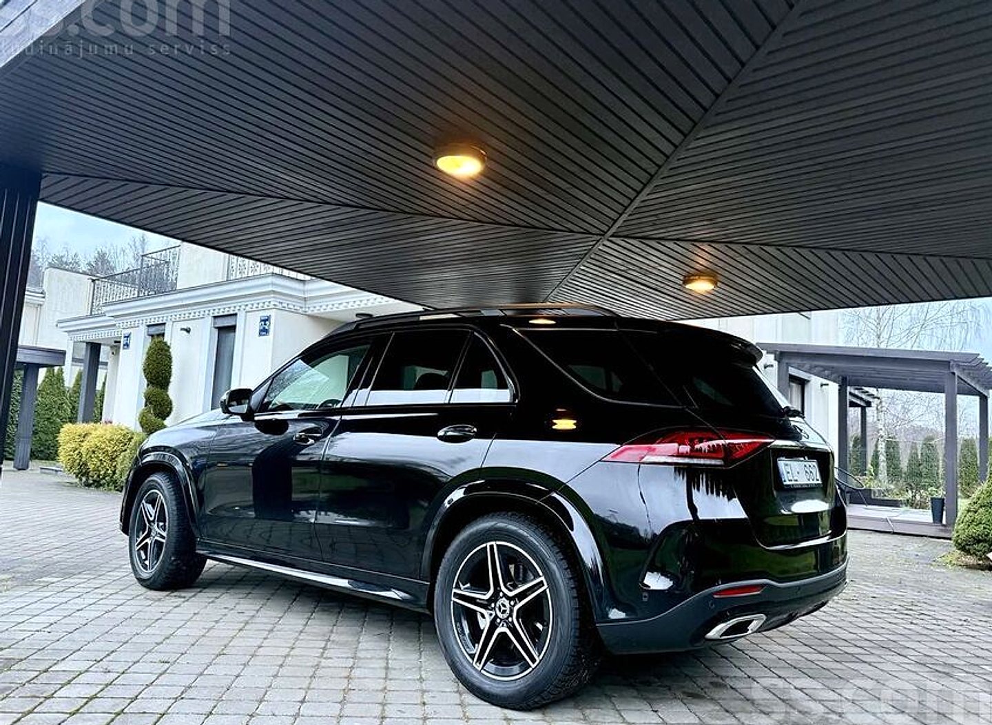Mercedes-Benz GLE 300 — foto 4