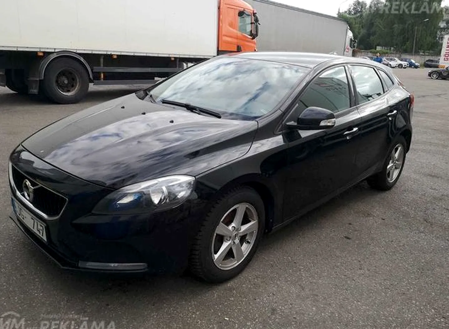 Volvo V40, 2017. gads