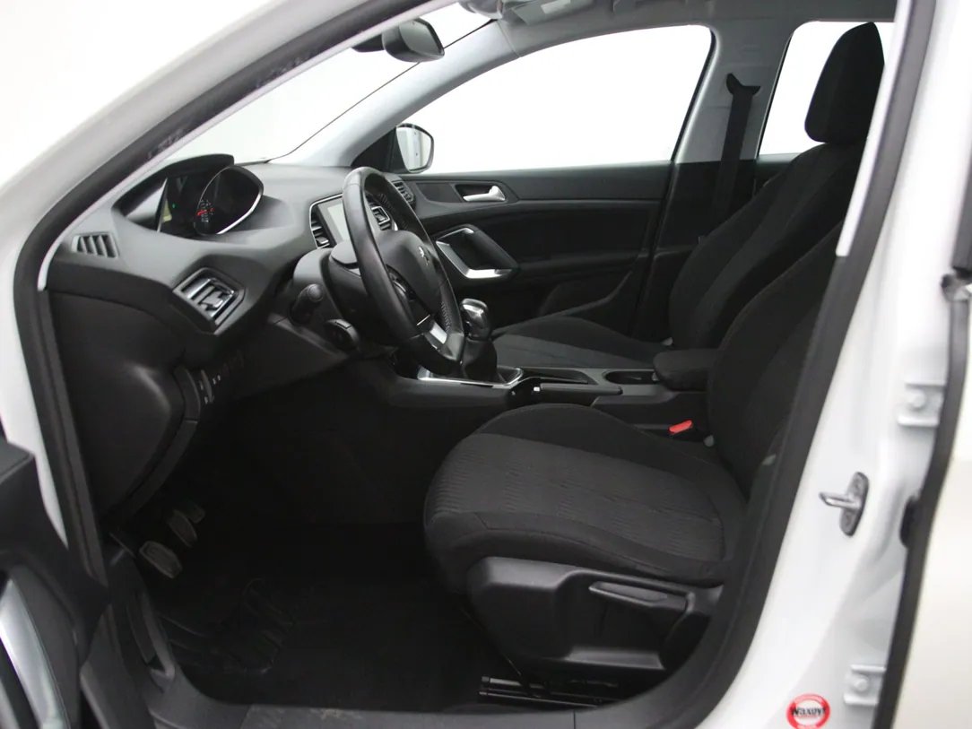 Peugeot 308 — foto 5