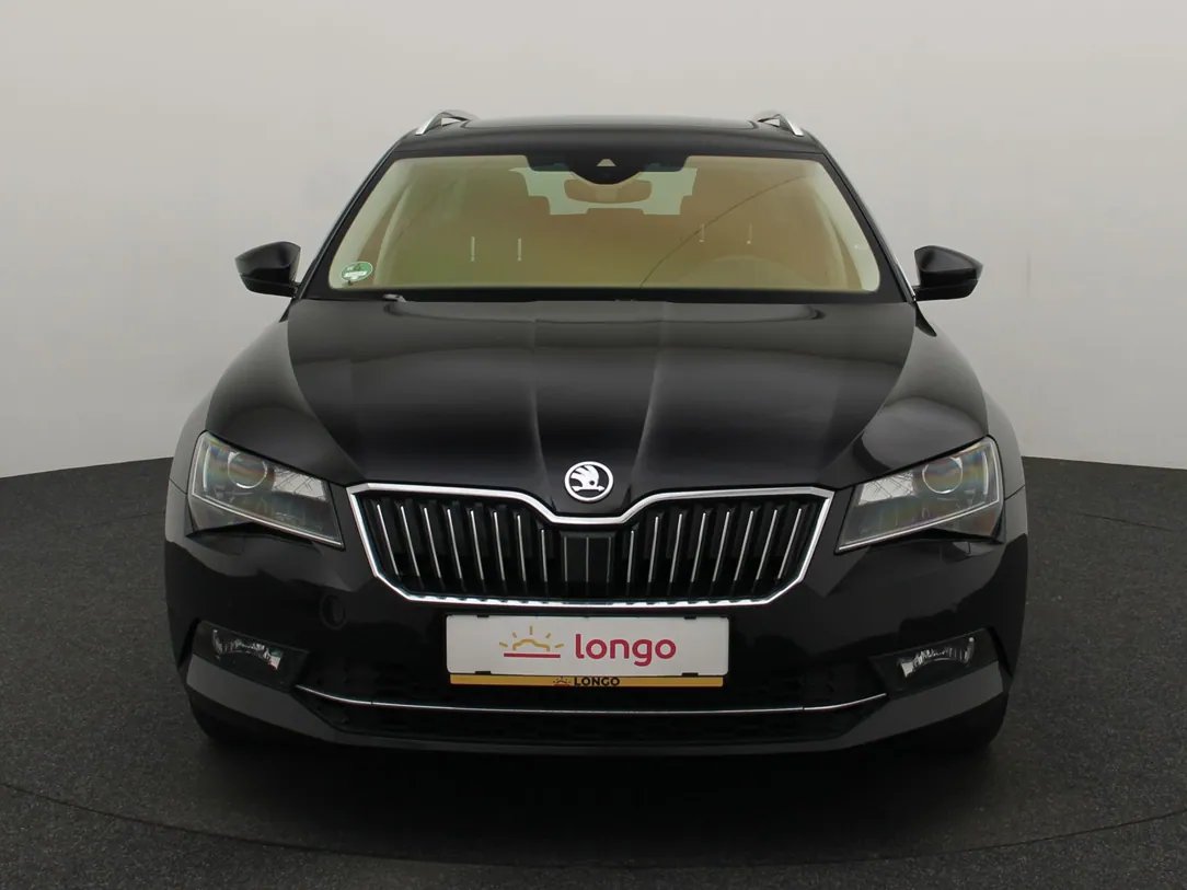 Škoda Superb — foto 4