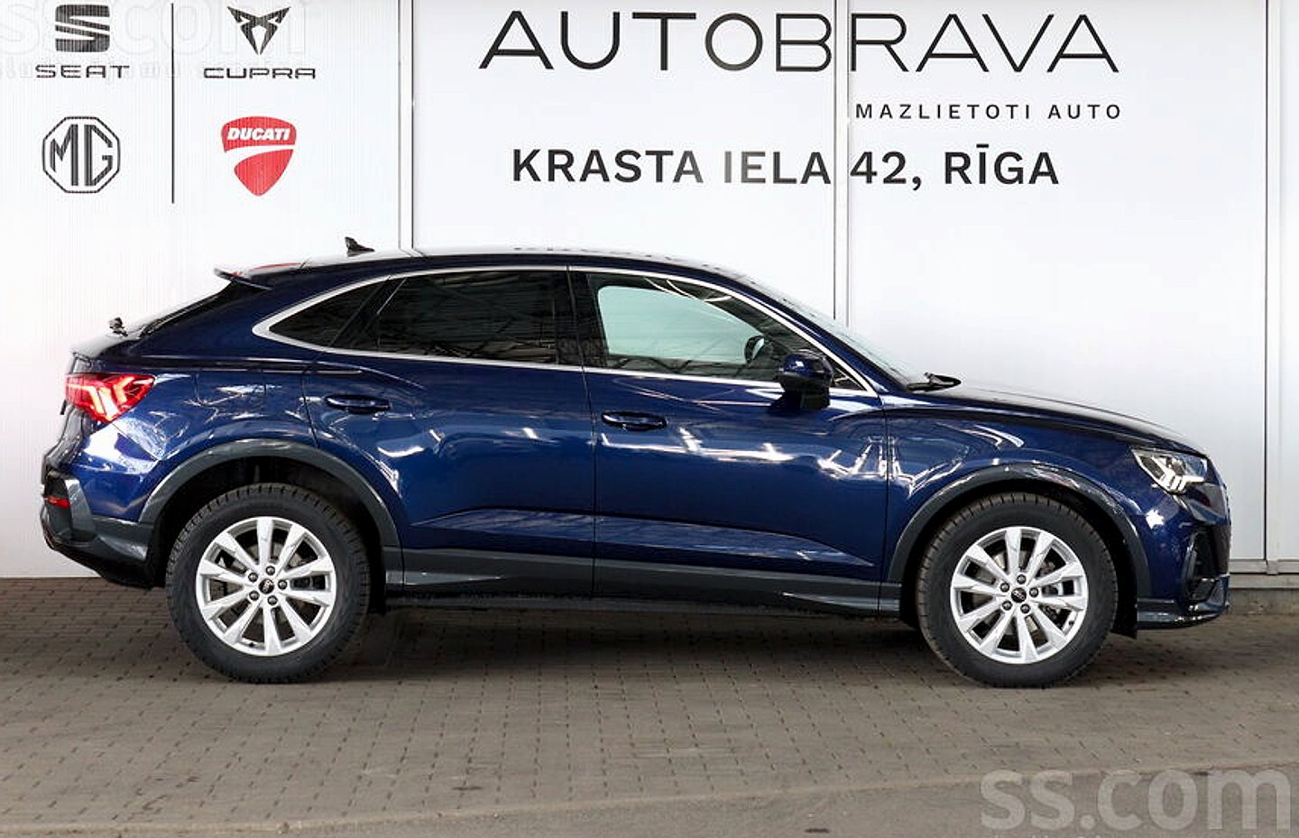 Audi Q3 — foto 5