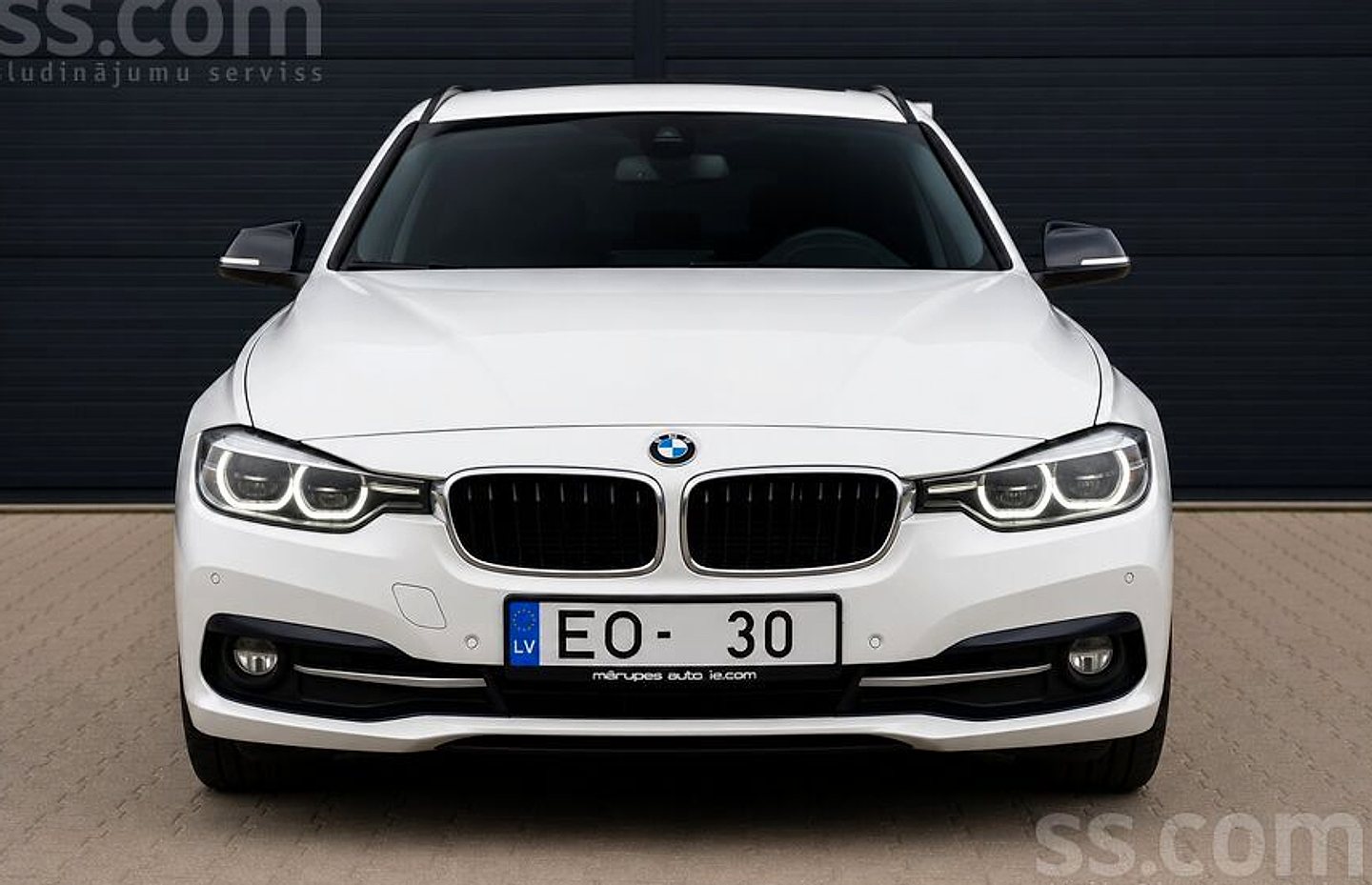 BMW 320 — foto 4