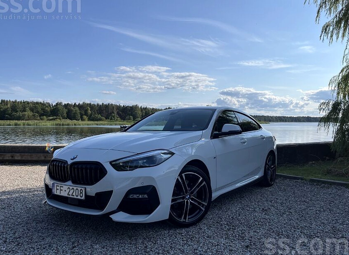 BMW 218 — foto 3