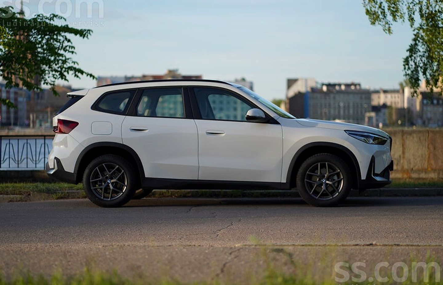 BMW X1 — foto 4