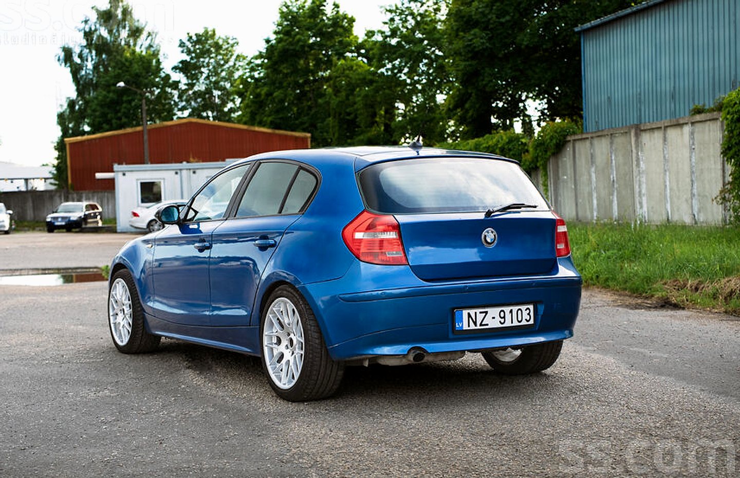 BMW 120 — foto 2