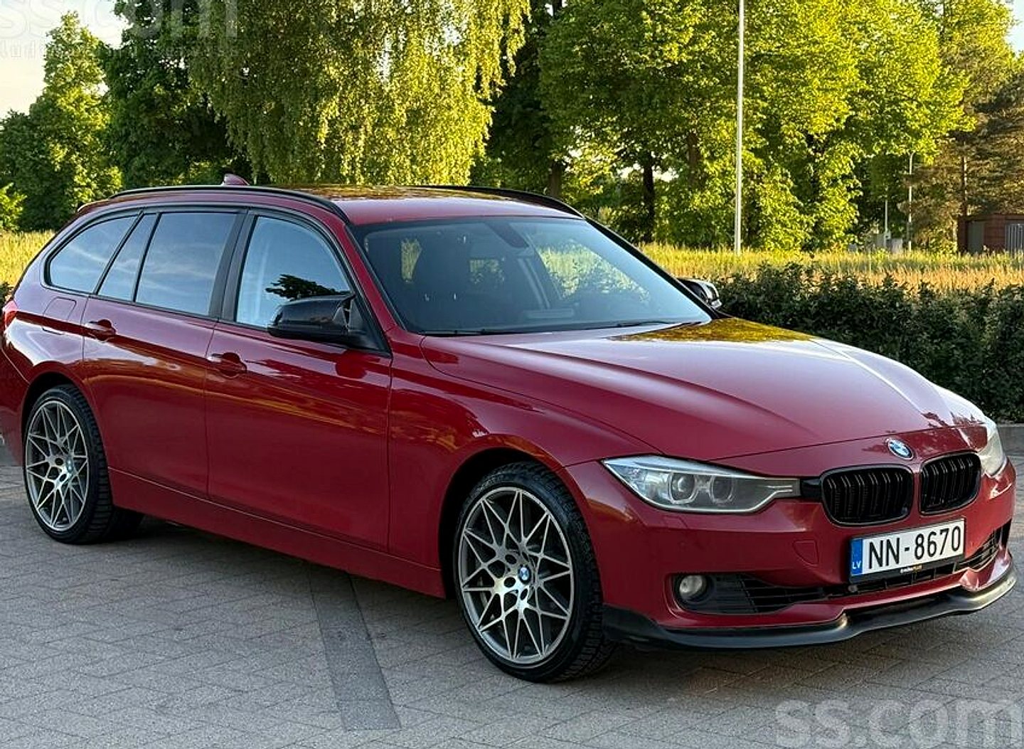 BMW 320 — foto 3
