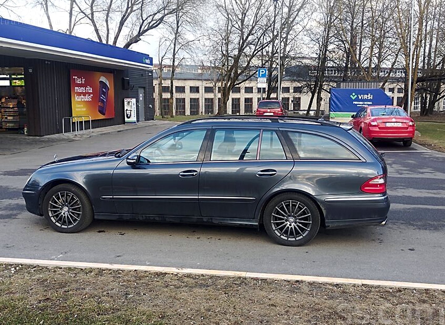 Mercedes-Benz E320 — foto 3