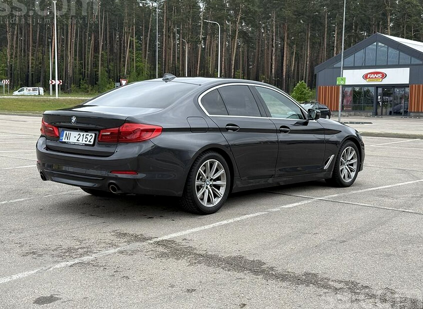 BMW 530 — foto 5