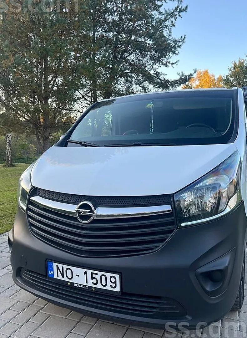 Opel Vivaro, 2015. gads