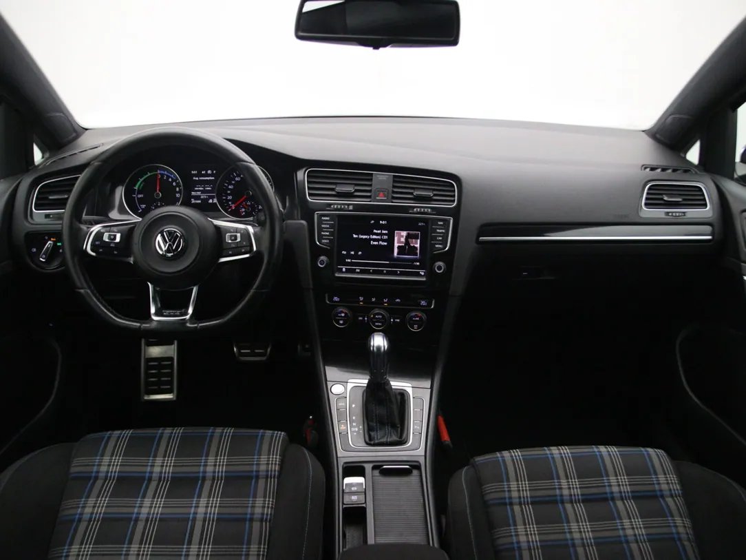 Volkswagen Golf 7 — foto 3