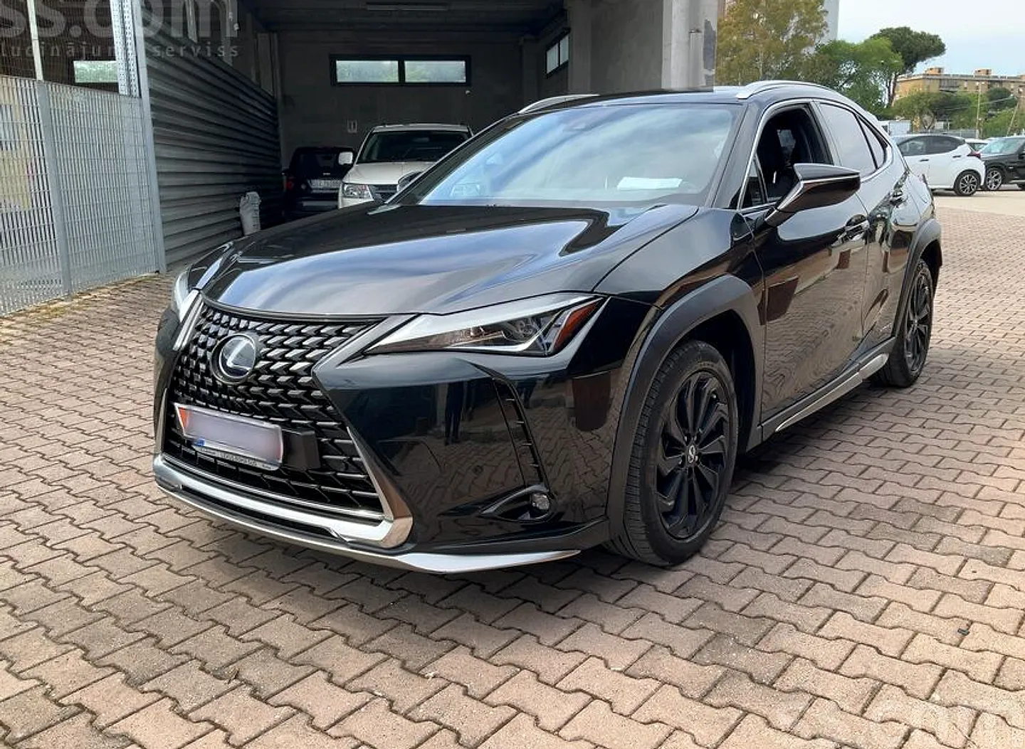 Lexus UX, 2020. gads
