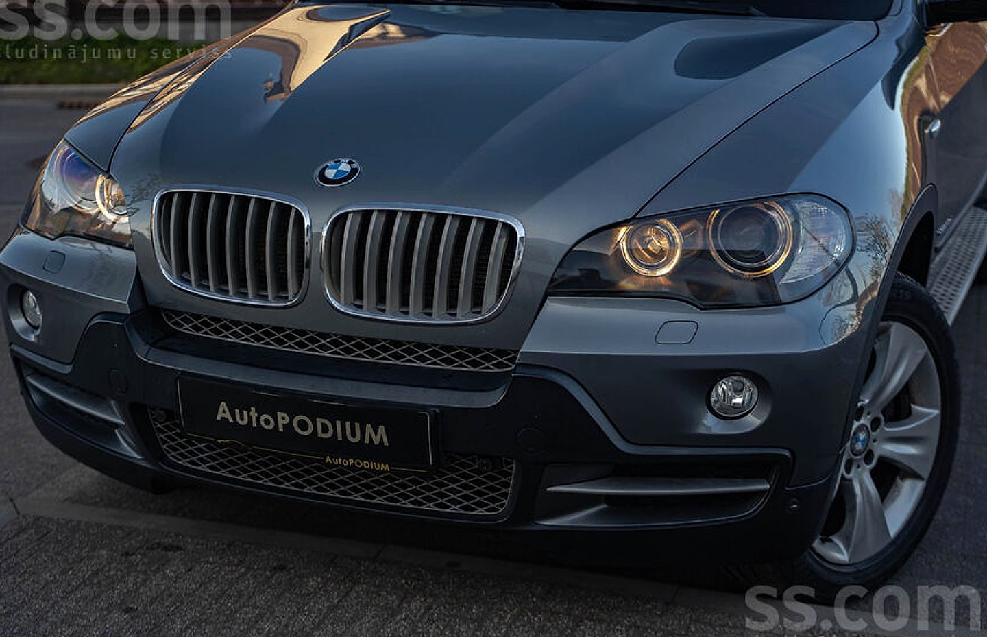 BMW X5 — foto 2