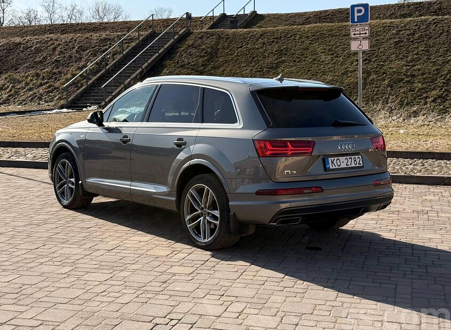 Audi Q7 — foto 3