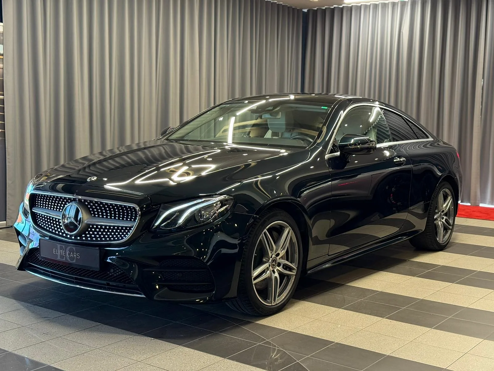 Mercedes-Benz E400, 2018. gads