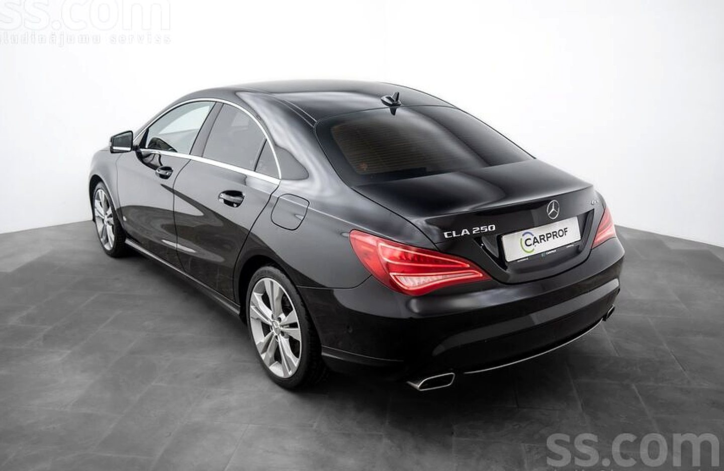 Mercedes-Benz CLA250 — foto 6
