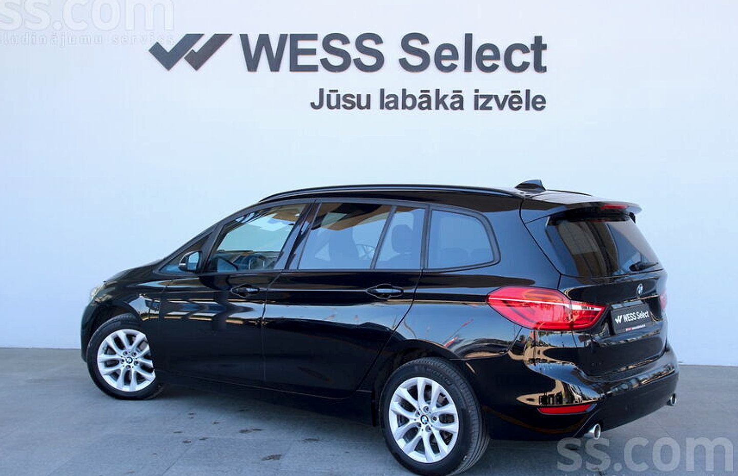 BMW 218 — foto 4