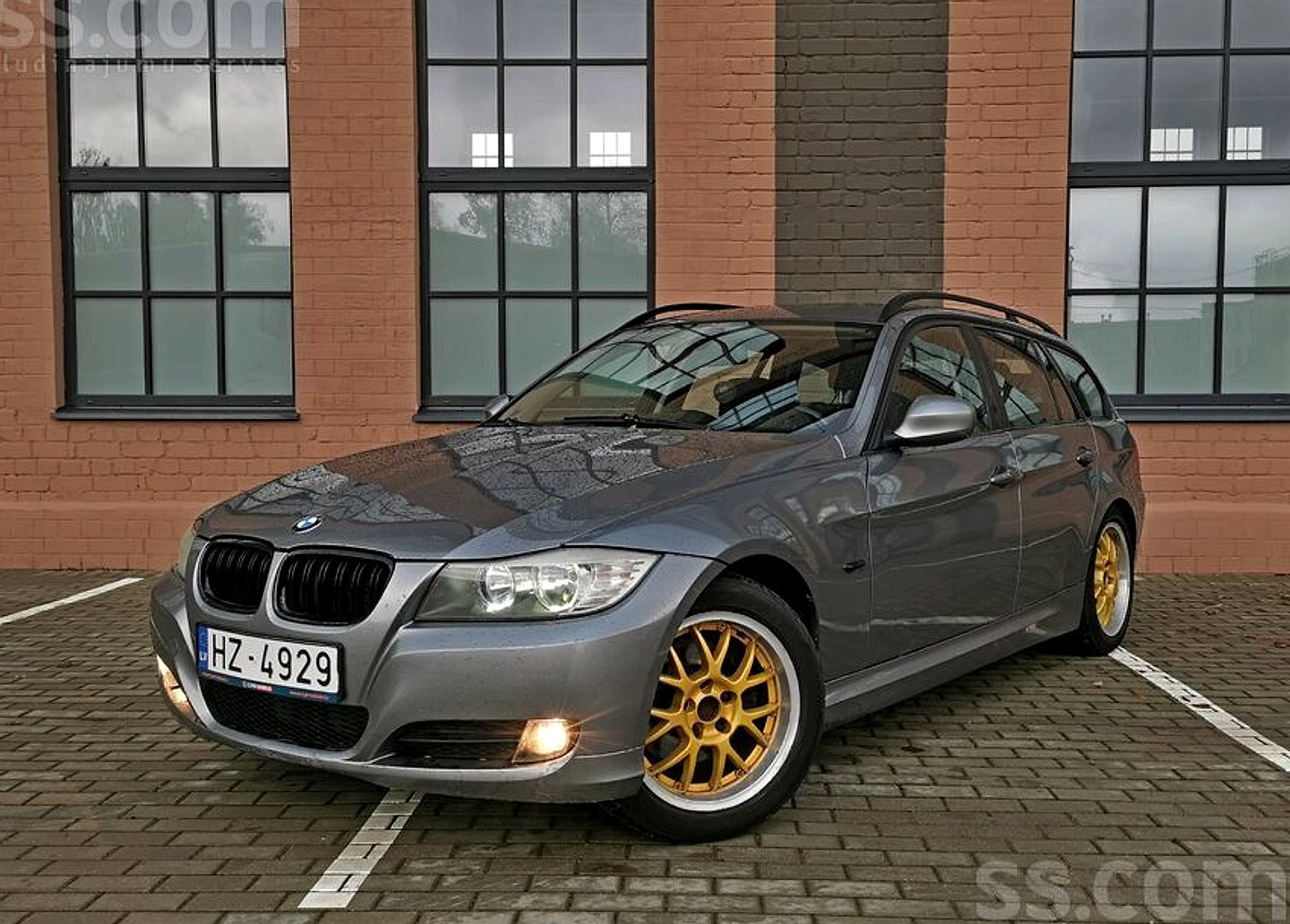 BMW 320 — foto 2