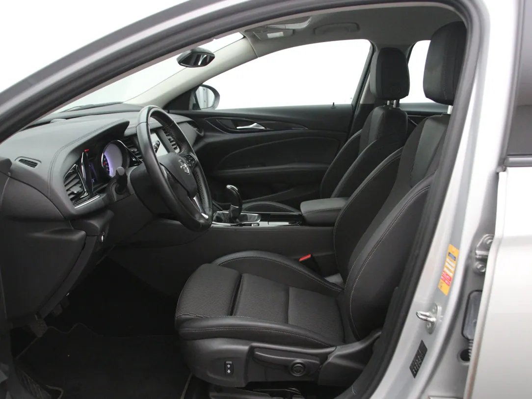 Opel Insignia — foto 5