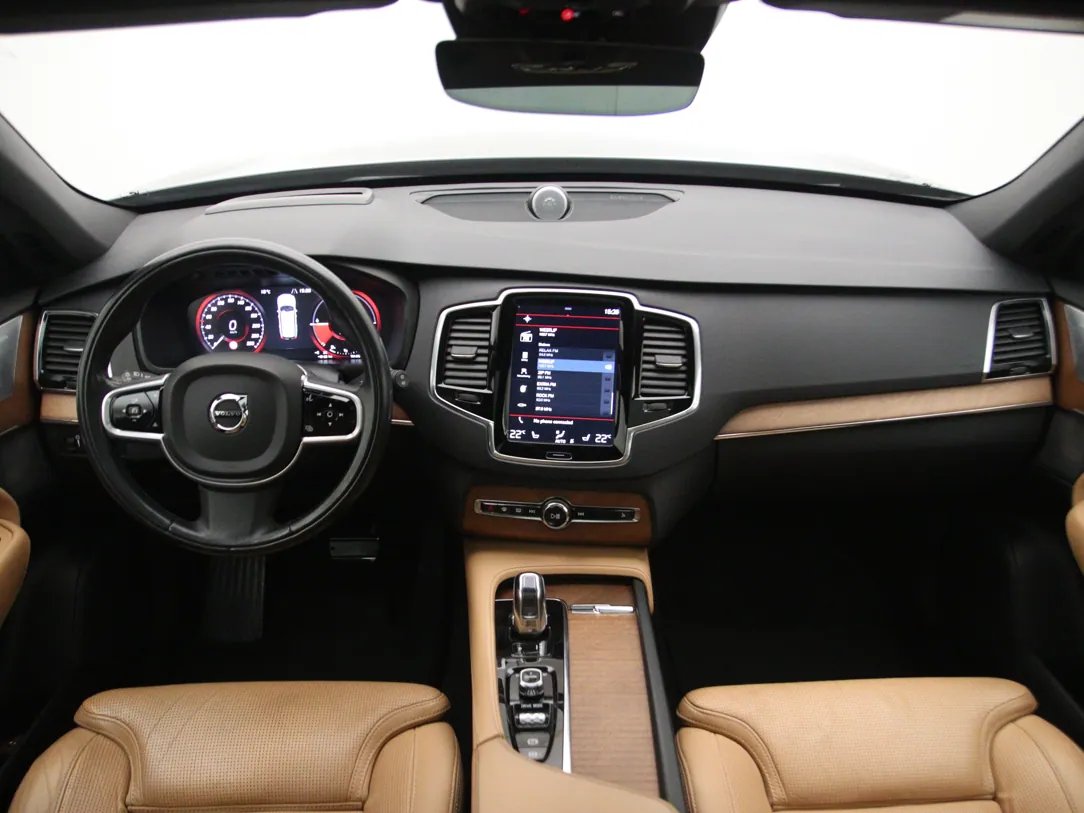 Volvo Xc90 — foto 3