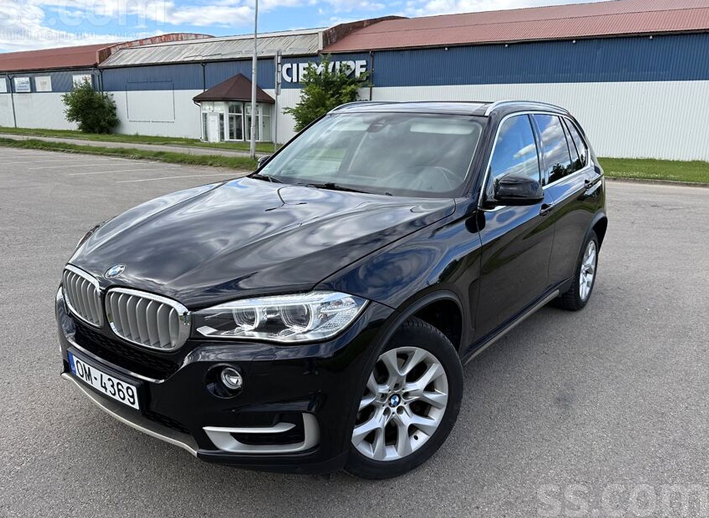 BMW X5 — foto 4