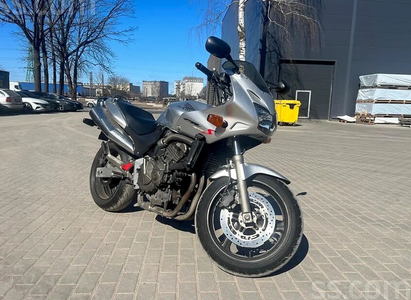 Honda Cb 600, 2000. gads