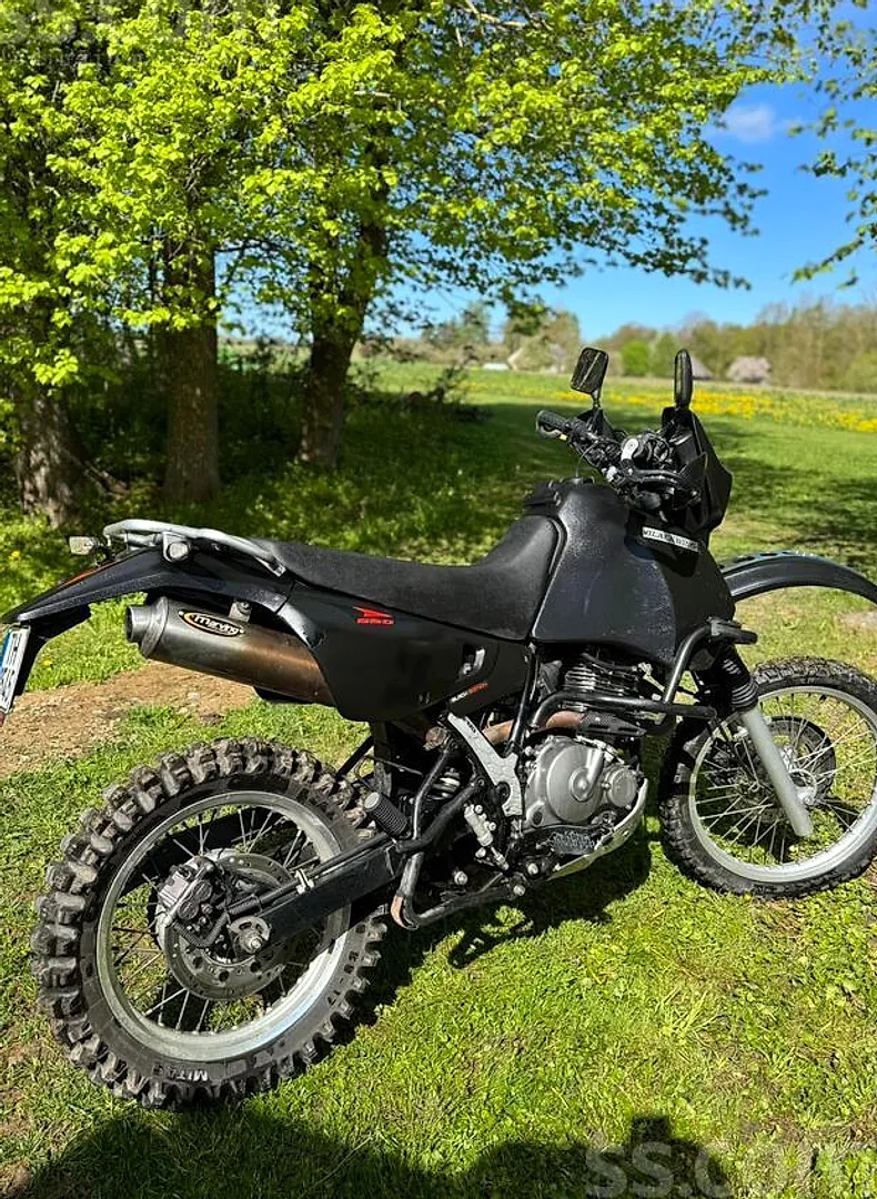 Suzuki Dr. 650, 1994. gads