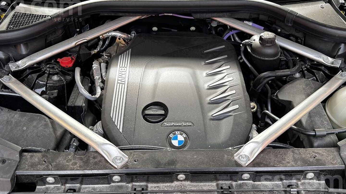 BMW X5 — foto 6