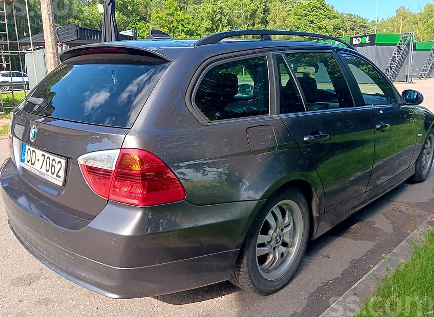BMW 320 — foto 4